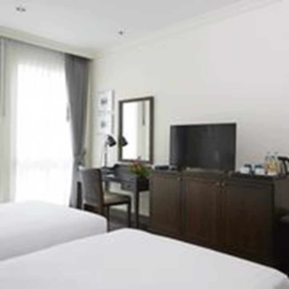 The Rose Residence, Khách sạn Bangkok